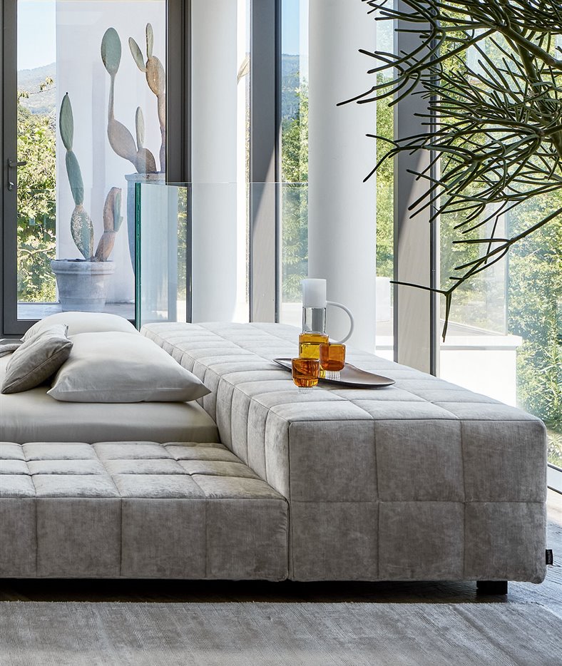 Designbed Square BedHabits 1200x1500 2